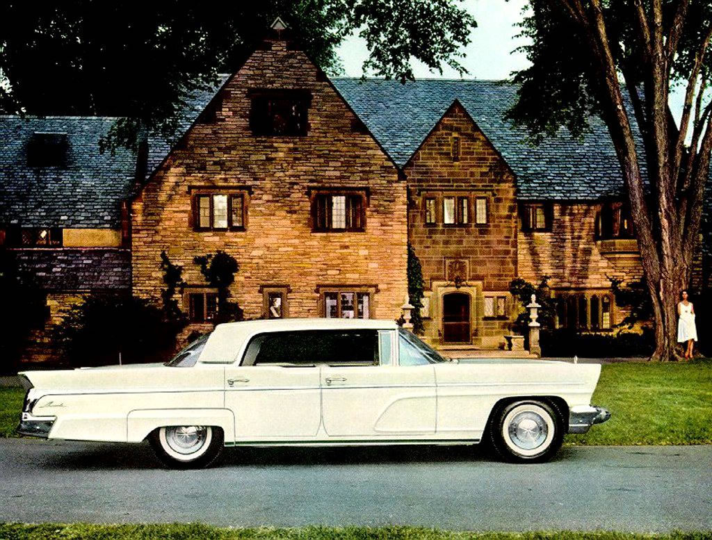 1960 Lincoln Brochure Page 9